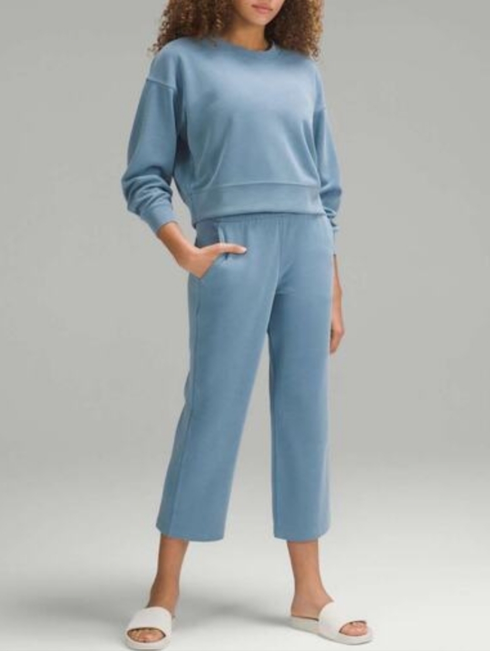 Lululemon Womens Softstreme High-Rise Straight-Leg Cropped Pant‎ Utility Blue 4